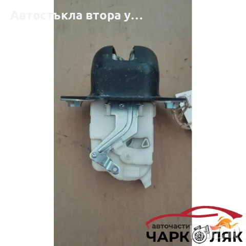  Брава (ключалка) заден капак Субару Форестър, снимка 2 - Части - 48246207