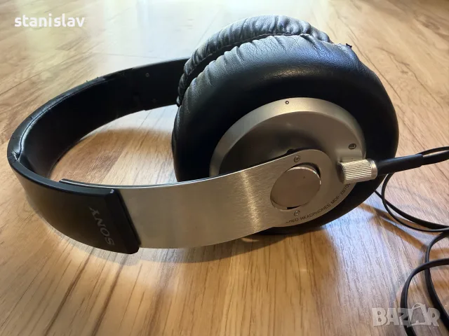 Слушалки Sony MDR-XB700 3.5 мм, снимка 3 - Слушалки и портативни колонки - 55776964