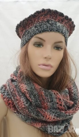 Дамски плетен комплект от шал и шапка марка Bonnet, снимка 2 - Шалове - 17607506
