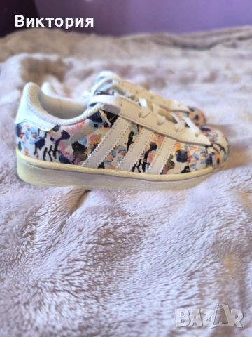 Детски маратонки Adidas, снимка 6 - Детски маратонки - 53102385