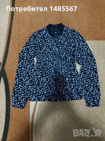 Дамски якета 7лв. за брой.