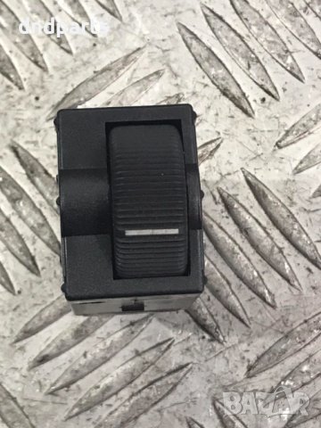 Бутон Mitsubishi Space Star,1999г.