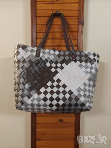 Голяма дамска кожена чанта, подходяща и за пазаруване, снимка 3 - Чанти - 38297684