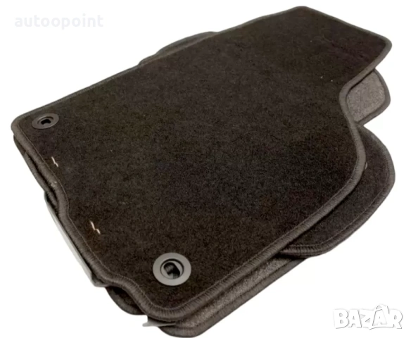 Мокетни стелки за Vw Golf 5 / 6 / Jetta (2005-2011) с елипса щипки Petex, снимка 2 - Аксесоари и консумативи - 53888145
