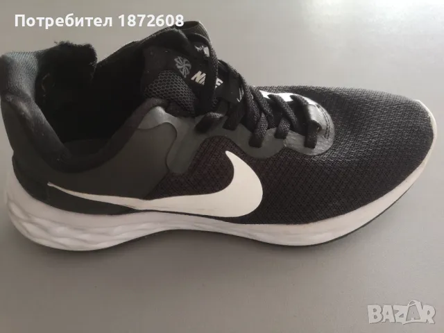 Маратонки Nike Унисекс, снимка 2 - Маратонки - 47735785
