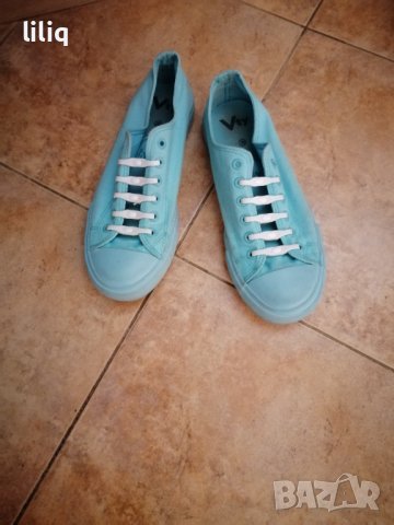 Страхотни спортни обувки 