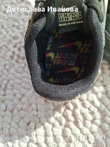 Детски маратонки Nike 26 номер, снимка 3 - Детски маратонки - 51113091