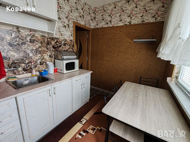 Продавам апартамент в гр. Велико Търново, снимка 12 - Апартаменти - 51876978