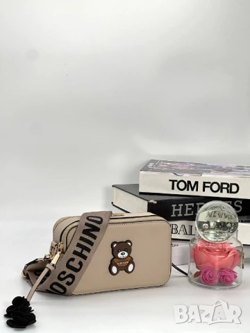 чанти love moschino , снимка 7 - Чанти - 50644228