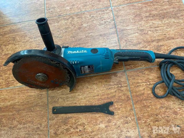 Ъглошлайф. 2200 w. MAKITA. Много запазен.  235, снимка 1 - Други инструменти - 42032747