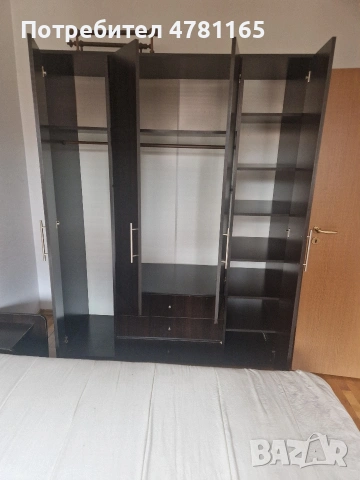 Продавам спалня с матрак и гардероб с две нощни шкафчета, снимка 4 - Спални и легла - 54076320