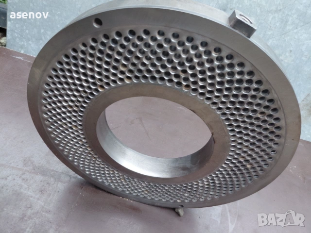 матрица за пелети, снимка 4 - Други машини и части - 53950885