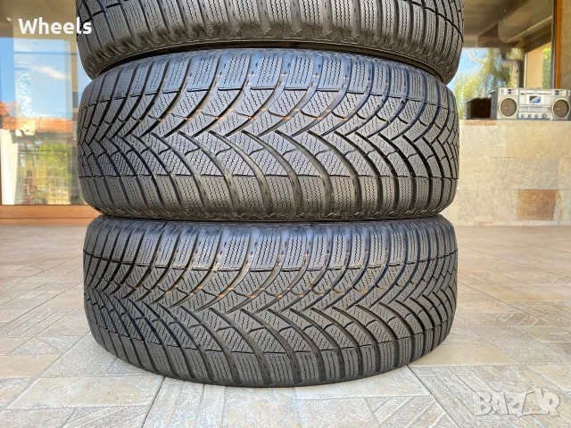 4бр. Зимни гуми 215/55/17 Semperit Speed-Grip 5 98V XL DOT1723, снимка 2 - Гуми и джанти - 56057248