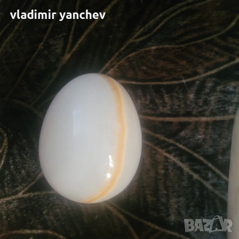 пепелник и яйце от оникс