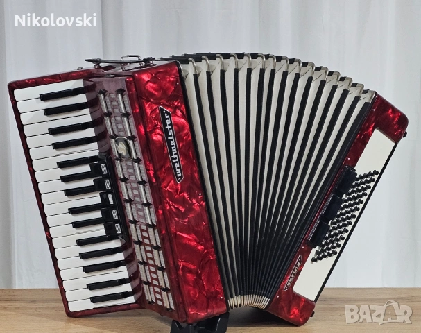 Акордеон Weltmeister Serino 