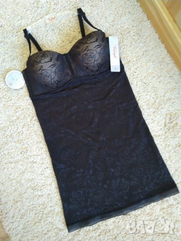 Оформяща рокля Triumph / Триумф