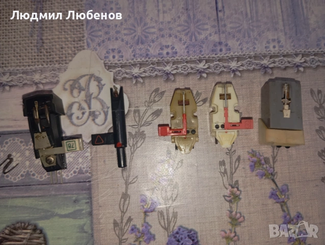 лот стари дози и игли 