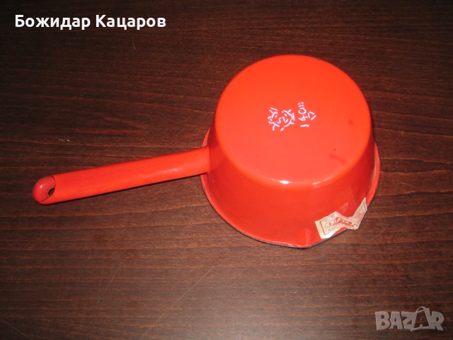 Нова емайлирана касерола, произведена през соца. Цена- 10 евро. Височина- 7,5 см. Диаметър- 15 см. Д, снимка 4 - Съдове за готвене - 54212862
