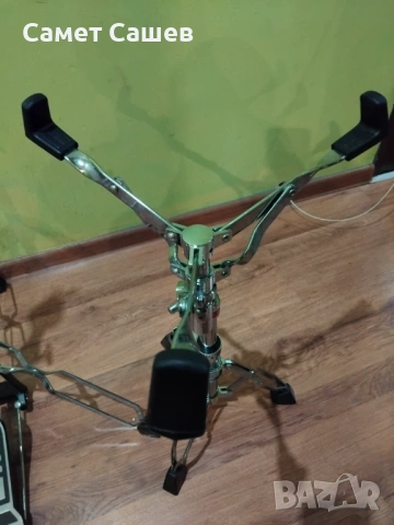 Стойки и педали, снимка 4 - Ударни инструменти - 53890021