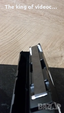 Видеокасета  " МЕЧЪТ В КАМЪКА " & " ДАМАТА И СКИТНИКЪТ " VHS , снимка 6 - Анимации - 53297743