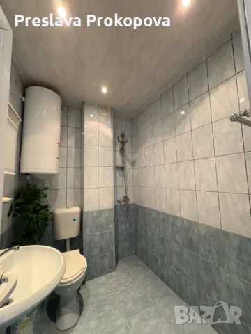 Просторен 4-стаен апартамент в центъра – срещу пощата! Тухла, гараж, 2 мази и дизайнерско винтидж об, снимка 13 - Апартаменти - 50359094