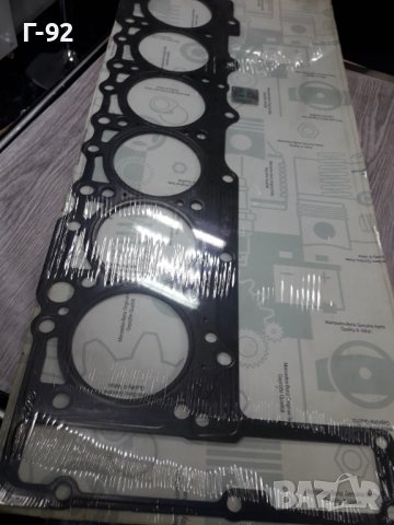 A6060160320**NEU**MERCEDES-BENZ **ГАРНИТУРА ЗА  ГЛАВАТА**OM606**TURBO-DIESEL**