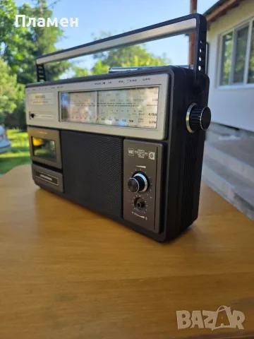 Продавам Grundig RR220 International., снимка 3 - Радиокасетофони, транзистори - 55893572
