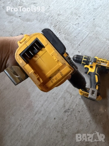 Dewalt 18V винтоверт, снимка 7 - Винтоверти - 56338795