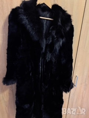 Черно палто от лисица М , Л .
