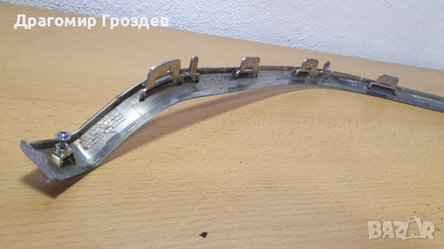 Лява лайстна за решетка в предна броня за Toyota Yaris / Тойота Ярис (2014-2017), снимка 10 - Части - 52532709