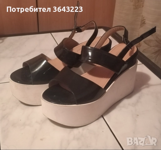 Сандали на платформа