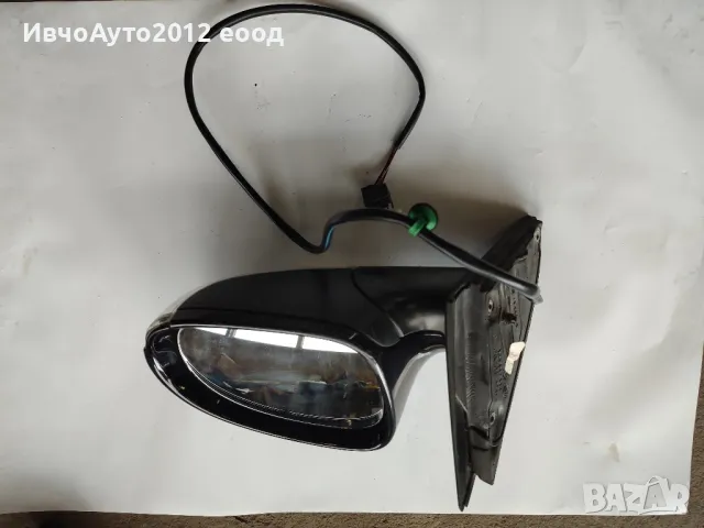 огледало дясно оригинално Фолксваген Пасат 6 , снимка 2 - Части - 47279762