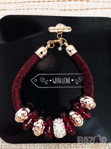 Красива нова гривна