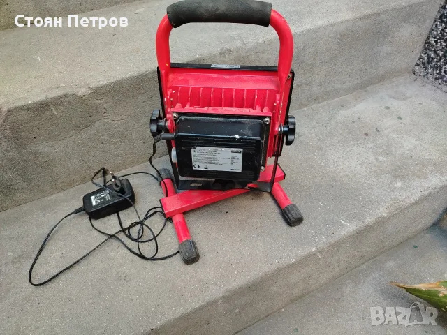 LED прожектор с батерия зарядно, снимка 6 - Прожектори - 55884227