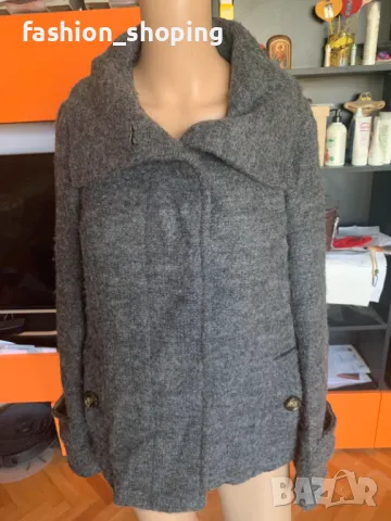 Късо пaлто Weekend Max Mara, размер I42(M), снимка 2 - Палта, манта - 47849954