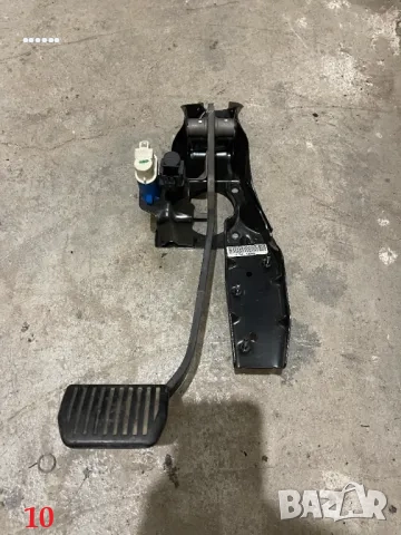 Различни части за спирачната система на Форд Мондео (Ford Mondeo) МК4 1.8/2.0 TDCI, снимка 10 - Части - 51703447