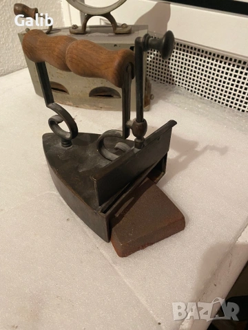 Стари метални и брозови ютии , снимка 6 - Антикварни и старинни предмети - 54058173