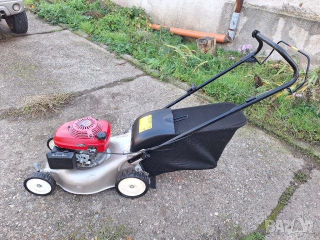 Косачка Honda Izy 4.5к.с. без ход 46см  мулчираща с кош, снимка 9 - Градинска техника - 52245729