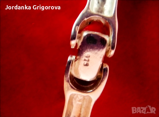 Много хубава сребърна гривна, снимка 3 - Гривни - 54213604