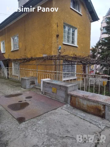 Първи етаж от дву етажна къща Лозенец, София, снимка 11 - Етаж от къща - 49693755