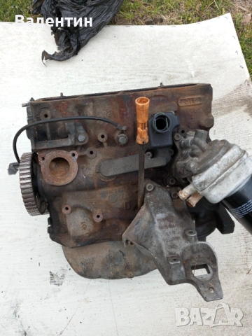 Двигател Audi 80 2.0E, снимка 4 - Части - 54256237