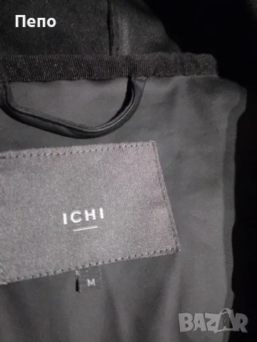 Дъждобран, снимка 2 - Якета - 49521123