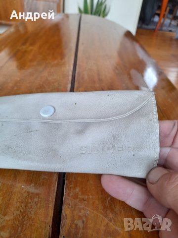 Стари принадлежности за шевна машина Singer, снимка 2 - Други ценни предмети - 37587130