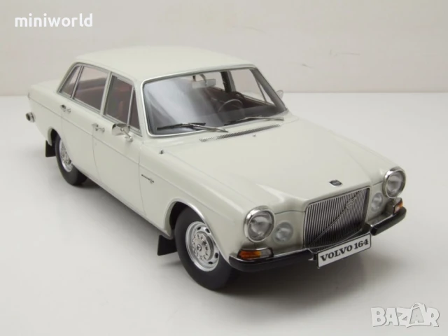 Volvo 164 1970 - мащаб 1:18 на Triple9 моделът е нов в кутия, снимка 8 - Колекции - 51025168