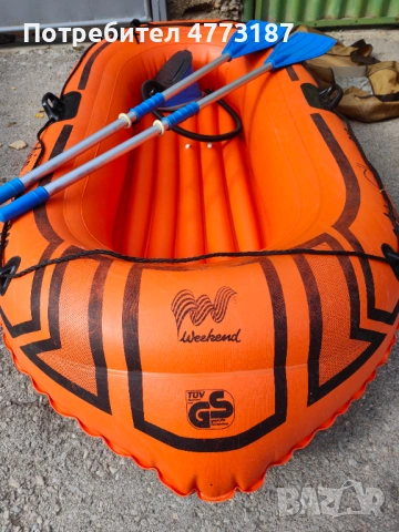 Лодкa с гребла произведена в Италия материяла е дебел, снимка 8 - Воден транспорт - 53984097