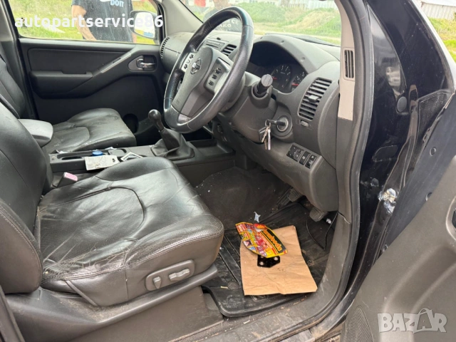 Nissan Navara 2. 5 dCi 2009 НА ЧАСТИ, снимка 9 - Автомобили и джипове - 54361306