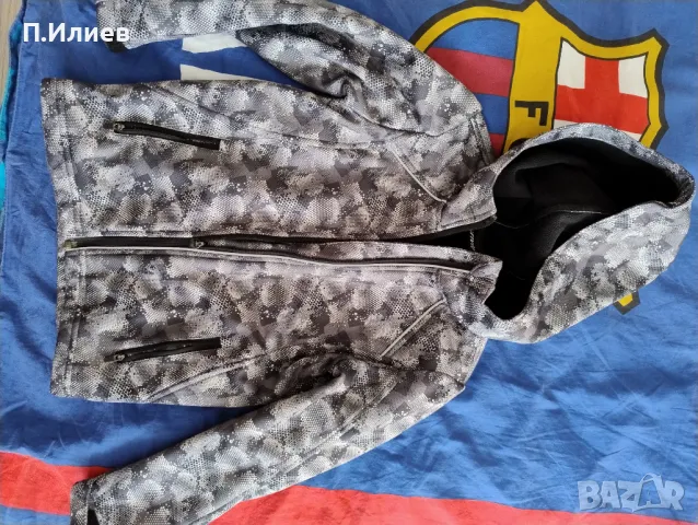 Яке 10лв три бр., снимка 7 - Детски якета и елеци - 43483985