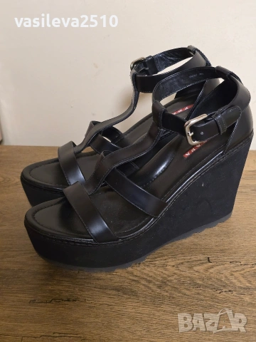 Prada оригинални дамски сандали на платформа , снимка 11 - Сандали - 53892041