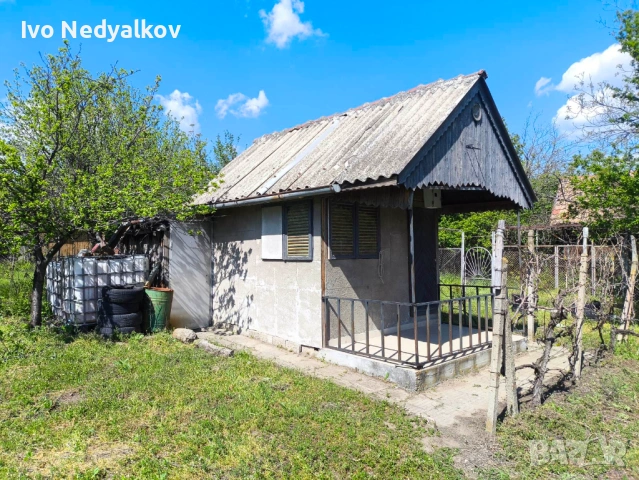 Вила, в.з. 10-ти километър, местност Люляците, Петролна база