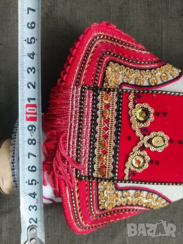 Продавам Дървена играчка, фигурка с носия, снимка 2 - Фигурки - 37497874